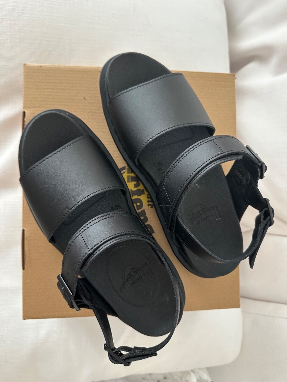 NWT Dr Martens Voss Hydro Black Leather Strap Platform Sandals Size 9 New In Box - Picture 8 of 16